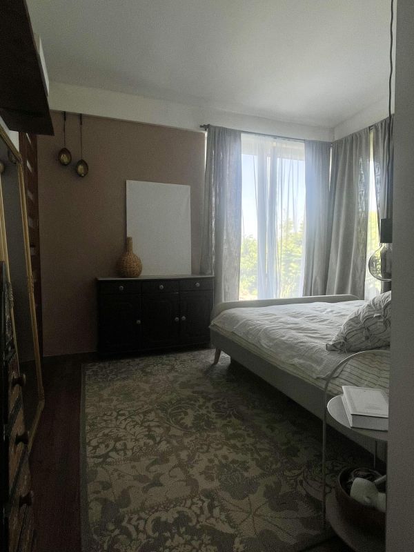 Modern családi otthon Esztergom-Szamárhegyen – Medencével, 70 m²-es panorámaterasszal - Kép 11