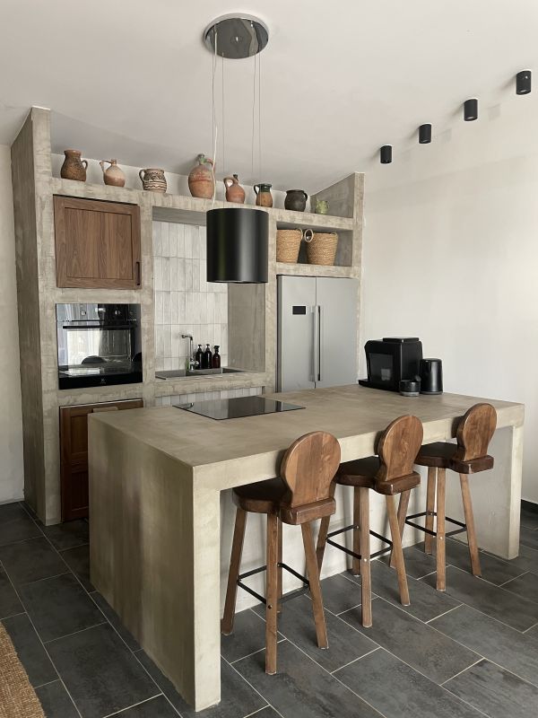 Modern családi otthon Esztergom-Szamárhegyen – Medencével, 70 m²-es panorámaterasszal - Kép 16