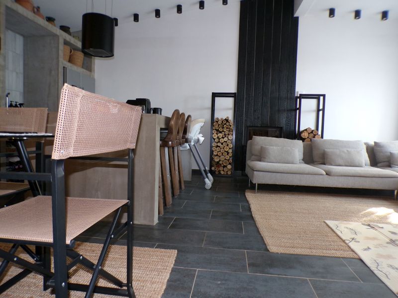Modern családi otthon Esztergom-Szamárhegyen – Medencével, 70 m²-es panorámaterasszal - Kép 28