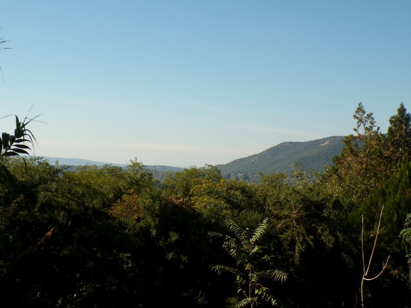 Modern családi otthon Esztergom-Szamárhegyen – Medencével, 70 m²-es panorámaterasszal - Kép 31