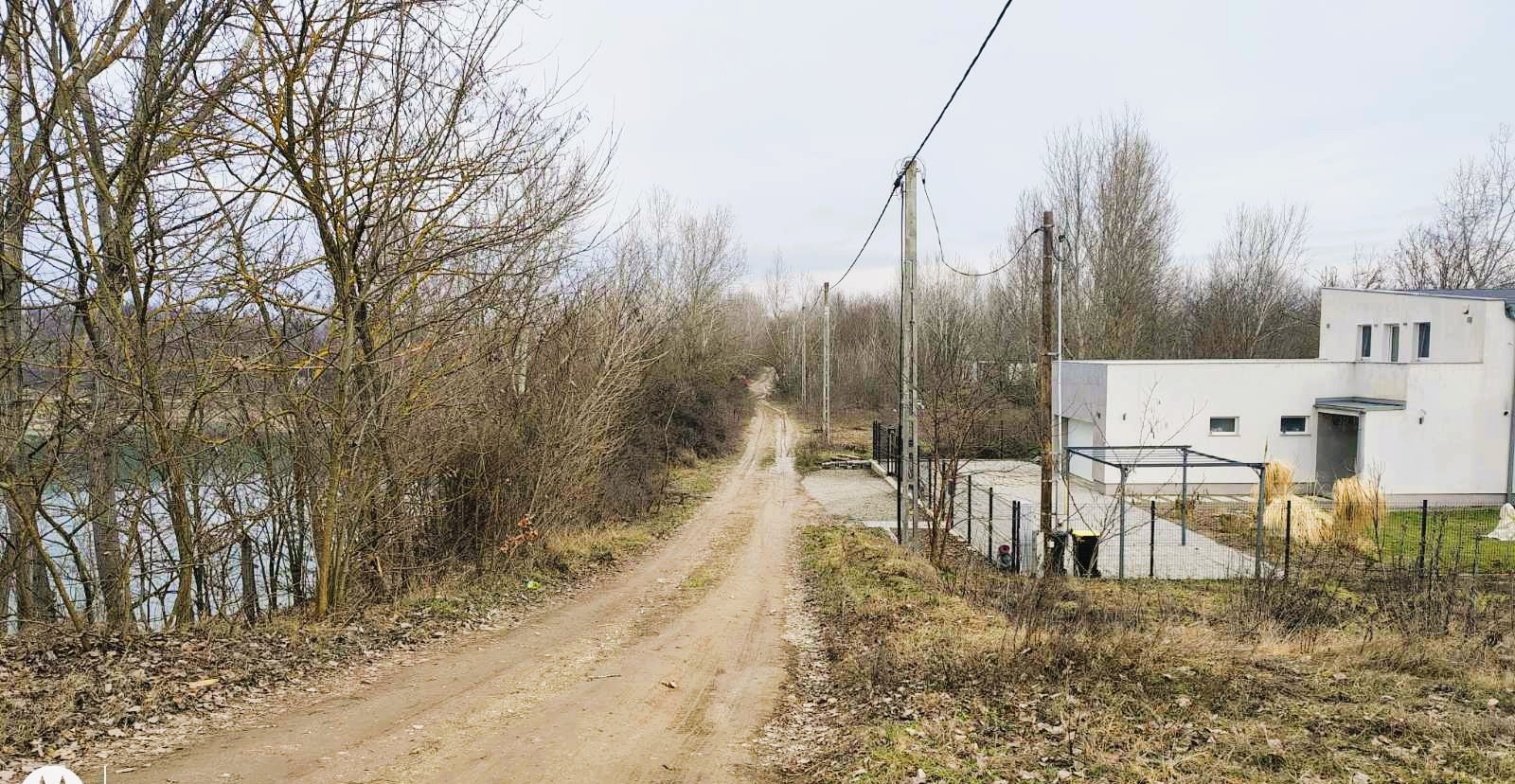 Építési telek Pócsmegyer-Surányban: 902 m², 50%-os beépíthetőséggel, tóparti hangulattal - Kép 12