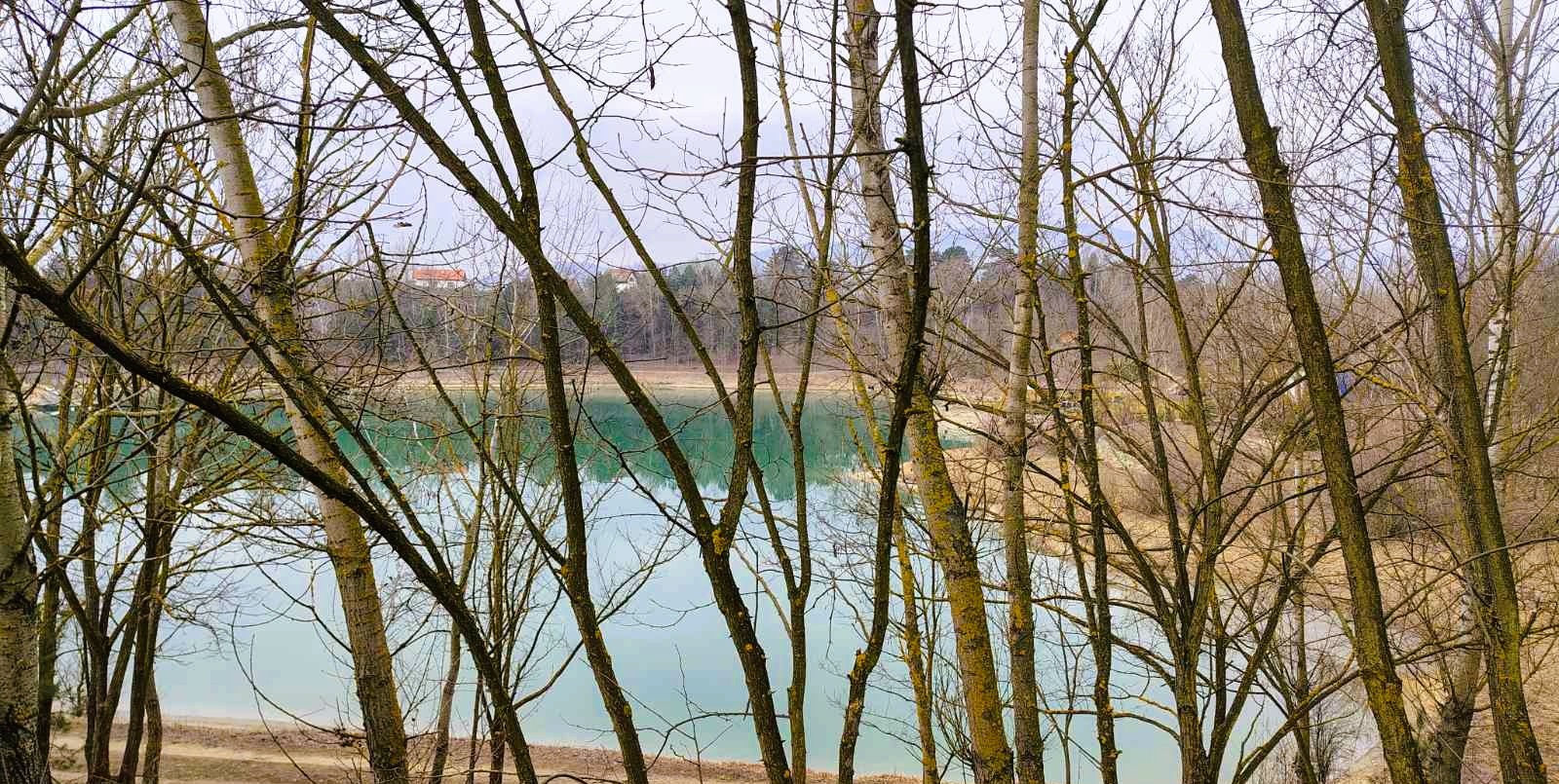 Építési telek Pócsmegyer-Surányban: 902 m², 50%-os beépíthetőséggel, tóparti hangulattal - Kép 4
